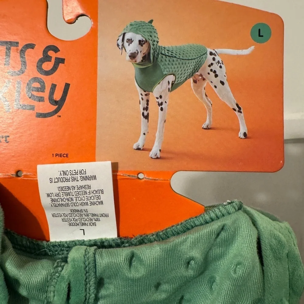 Boots and Barkley Dog Pickle Sweater Costume Sz large